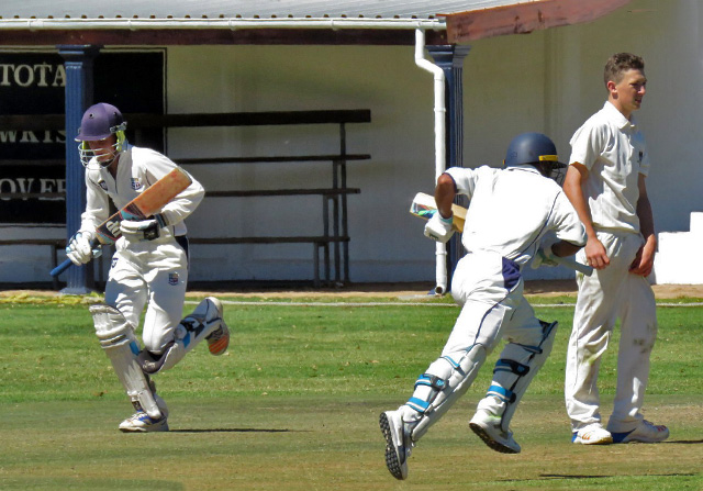 cricket running